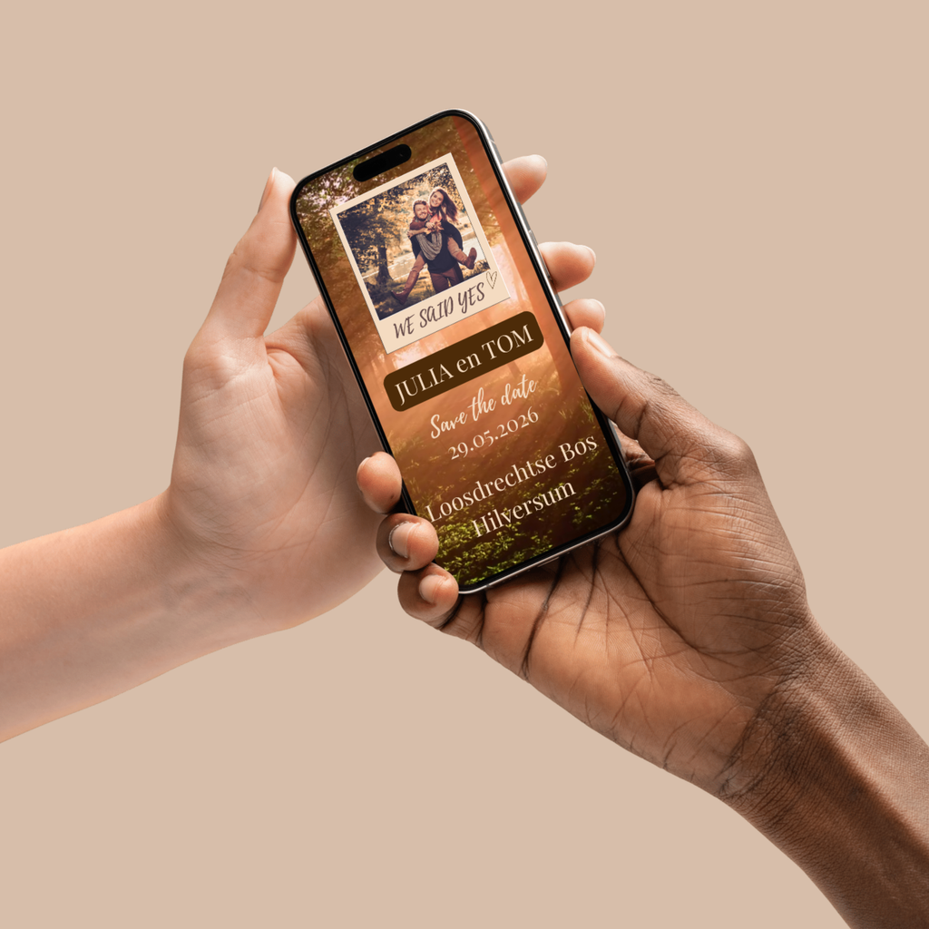 Romantische digitale Save the Date kaart met fotolijstje, namen en trouwdatum, Canva template