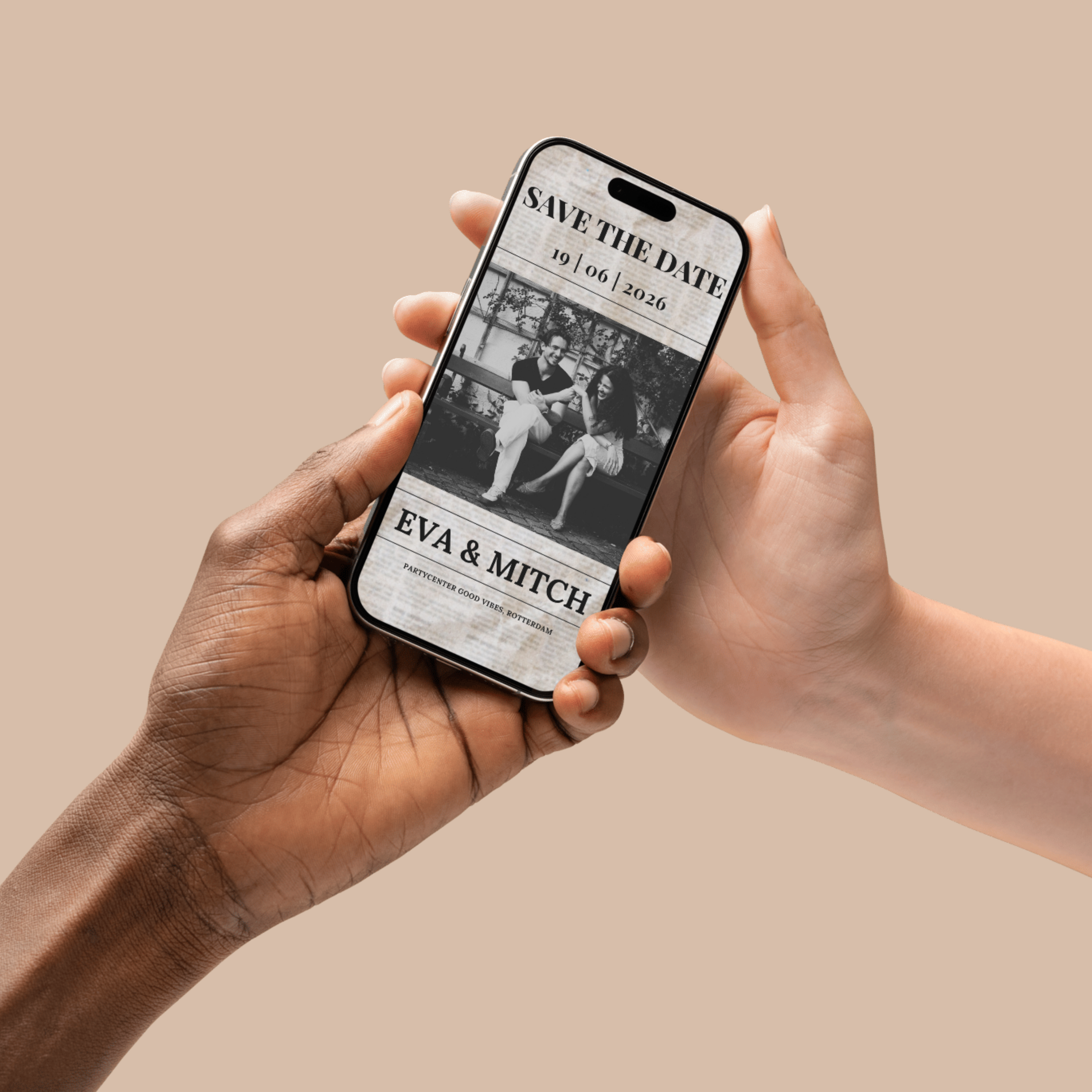 Originele save the date kaart in krantstijl, minimalistische zwart-wit sjabloon